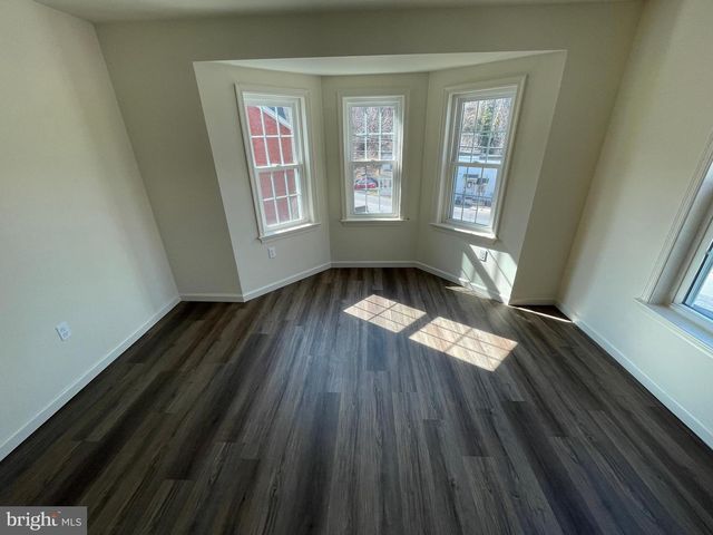 10 NEWLINVILLE RD, Coatesville, PA 19320