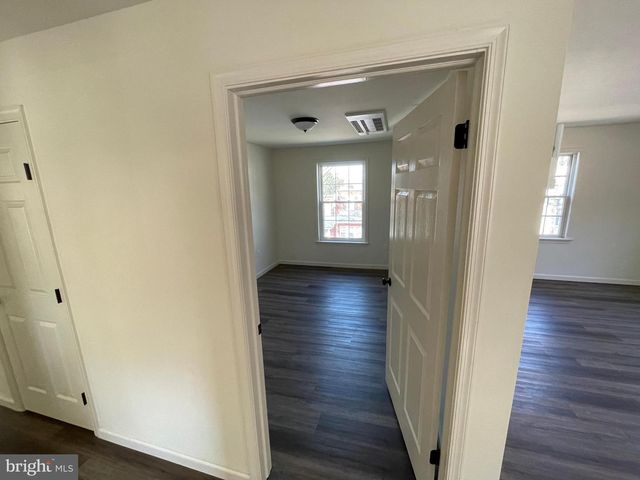 10 NEWLINVILLE RD, Coatesville, PA 19320