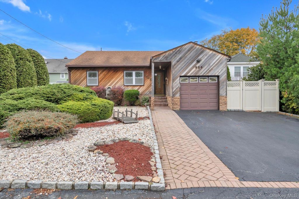 326 4th Street, East Northport, NY 11731