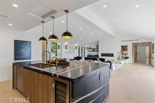 1764 E Loma Alta, Altadena, CA 91001