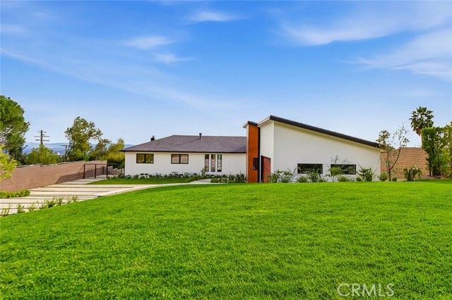 1764 E Loma Alta, Altadena, CA 91001