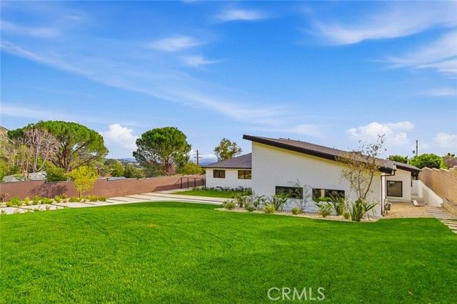 1764 E Loma Alta, Altadena, CA 91001