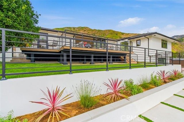1764 E Loma Alta, Altadena, CA 91001