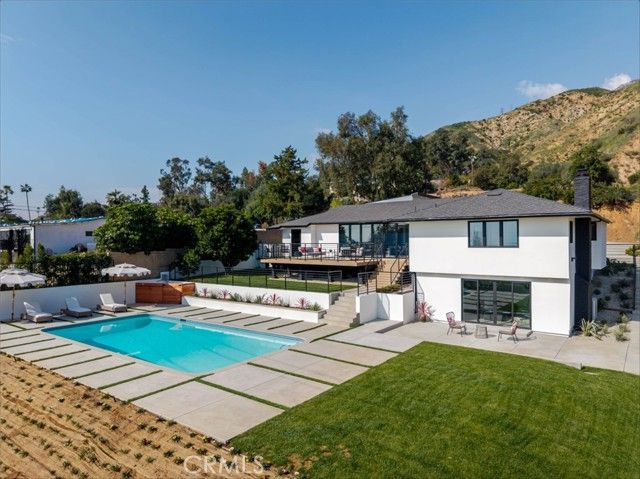 1764 E Loma Alta, Altadena, CA 91001