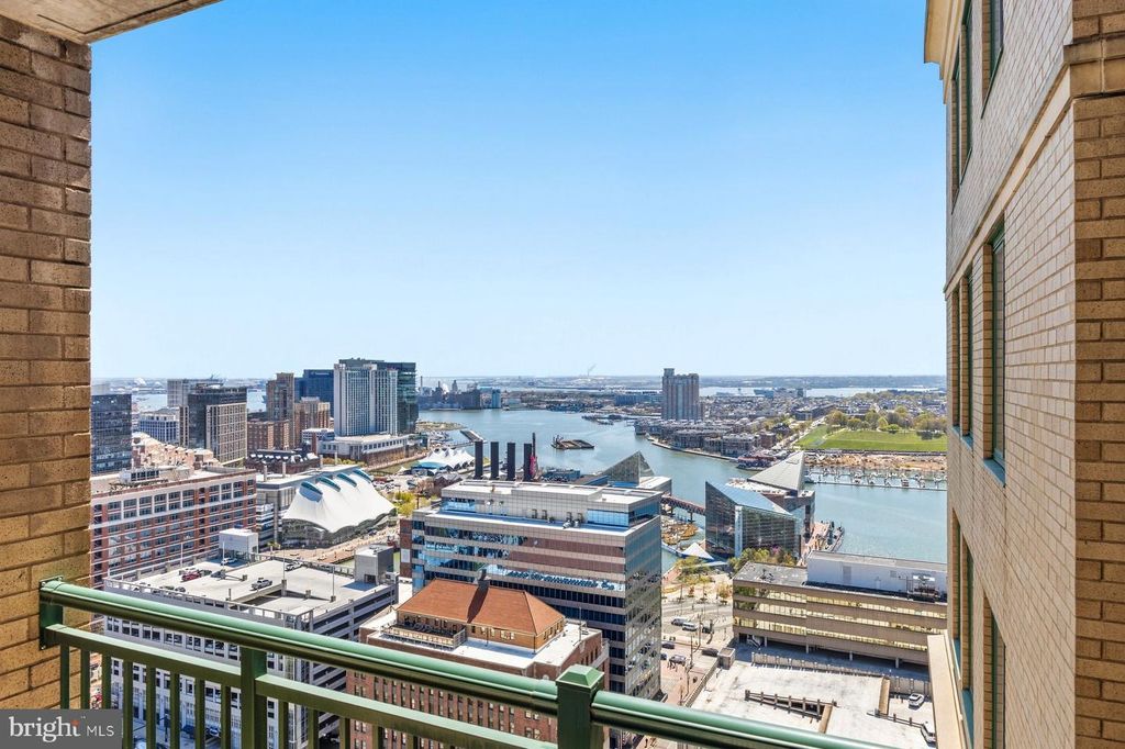 Image 14 of property listing at 414 WATER ST #3001, Baltimore, MD 21202