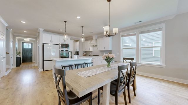 3238 Chatfield Dr, Murfreesboro, TN 37129