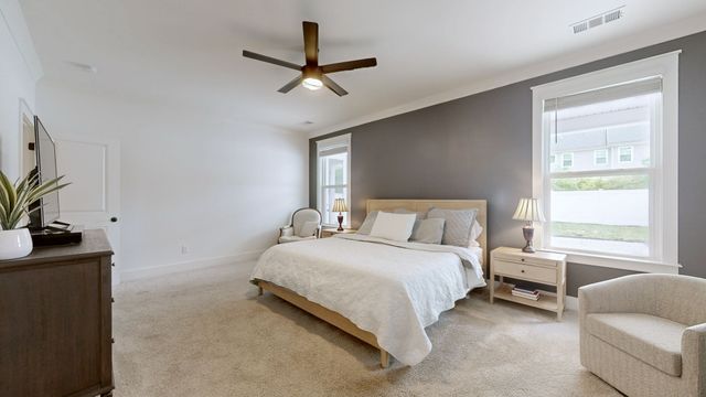 3238 Chatfield Dr, Murfreesboro, TN 37129