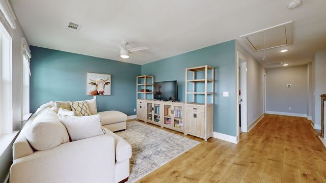 3238 Chatfield Dr, Murfreesboro, TN 37129