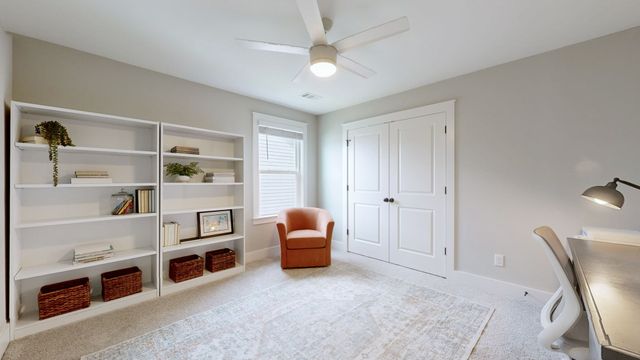3238 Chatfield Dr, Murfreesboro, TN 37129