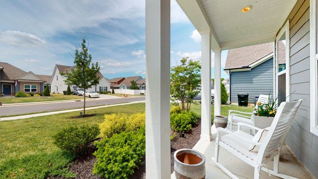 3238 Chatfield Dr, Murfreesboro, TN 37129