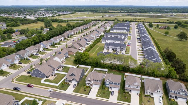 3238 Chatfield Dr, Murfreesboro, TN 37129