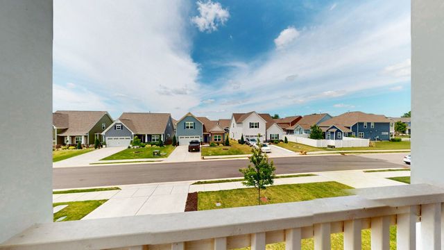 3238 Chatfield Dr, Murfreesboro, TN 37129