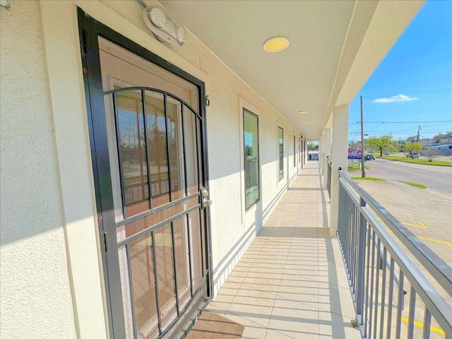 7704 Irvington Boulevard, Houston, TX 77022
