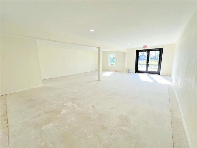 7704 Irvington Boulevard, Houston, TX 77022