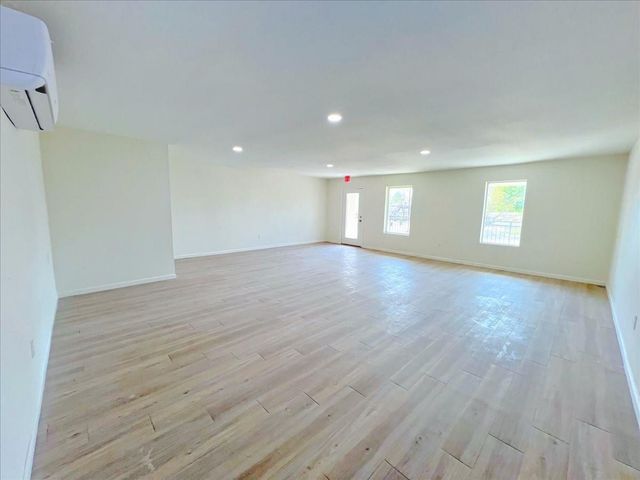 7704 Irvington Boulevard, Houston, TX 77022