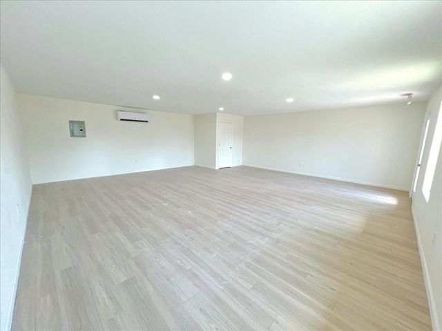 7704 Irvington Boulevard, Houston, TX 77022