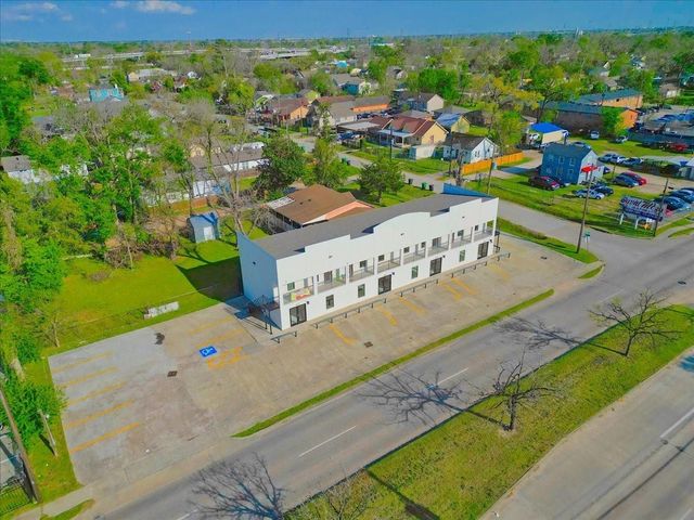 7704 Irvington Boulevard, Houston, TX 77022