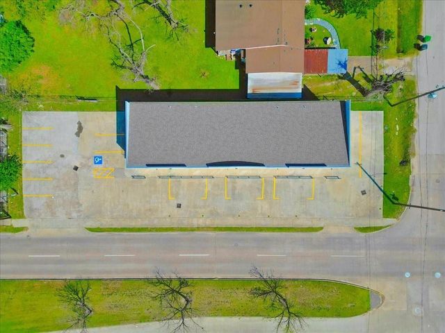 7704 Irvington Boulevard, Houston, TX 77022