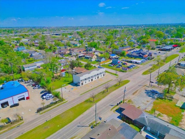 7704 Irvington Boulevard, Houston, TX 77022