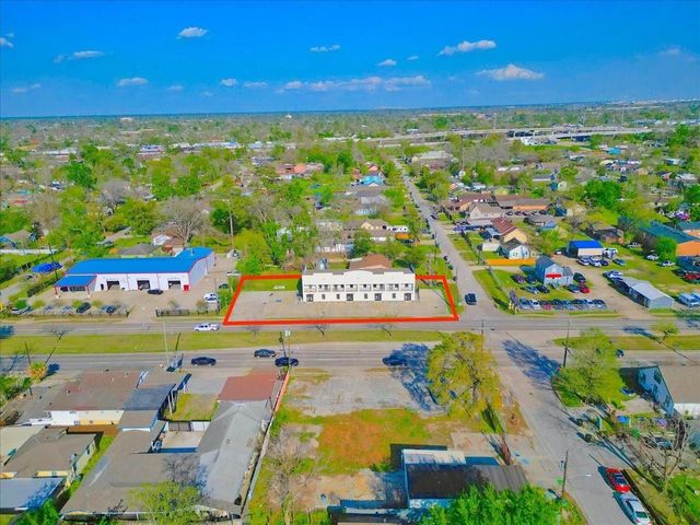 7704 Irvington Boulevard, Houston, TX 77022