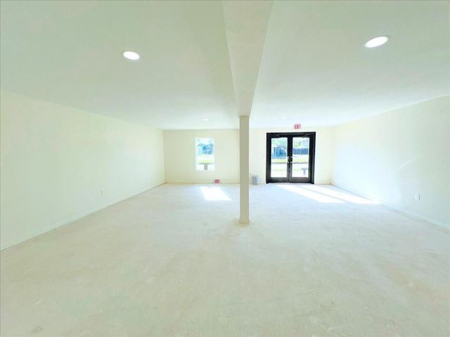 7704 Irvington Boulevard, Houston, TX 77022