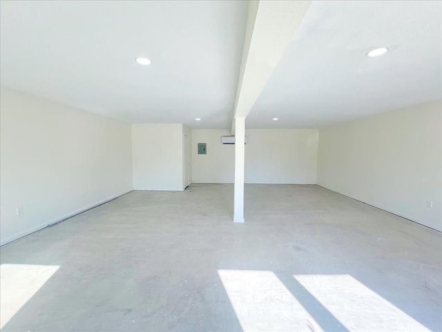 7704 Irvington Boulevard, Houston, TX 77022