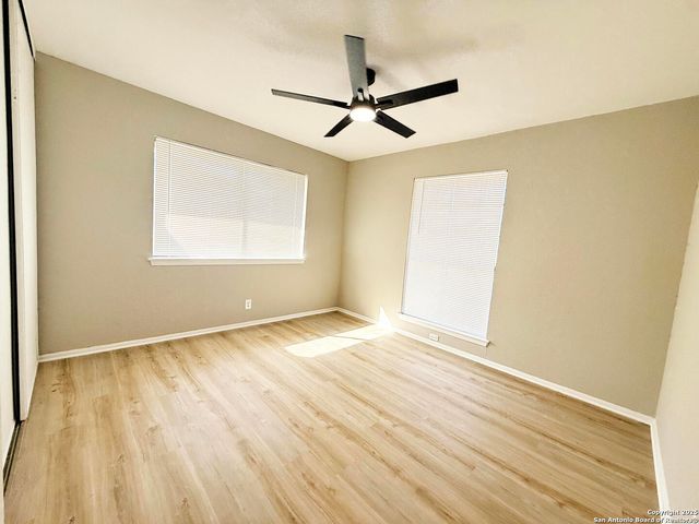 5800 Royal Bnd, San Antonio, TX 78239