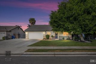 5813 Pendleton Falls Drive, Bakersfield, CA 93312