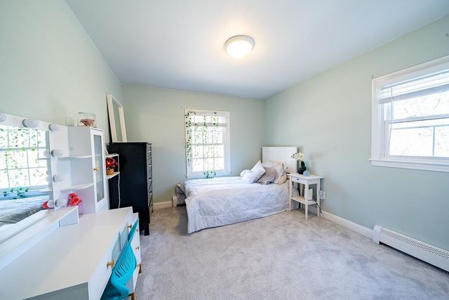 75 Hall Road, Londonderry, NH 03053