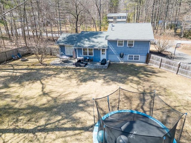 75 Hall Road, Londonderry, NH 03053