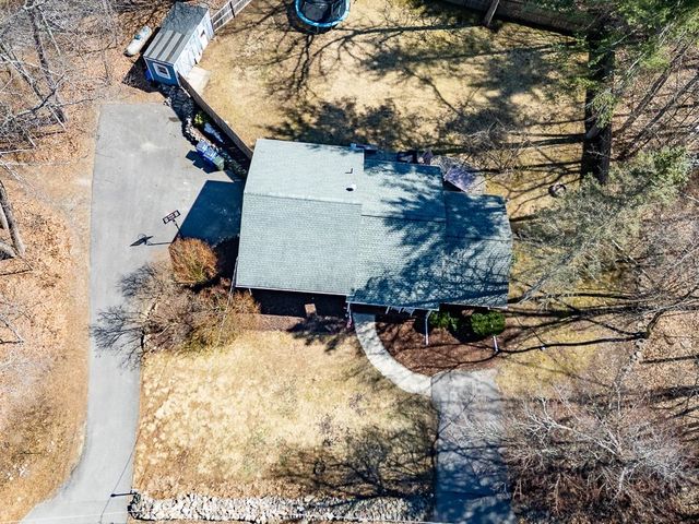 75 Hall Road, Londonderry, NH 03053