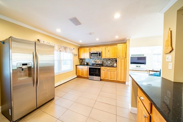 75 Hall Road, Londonderry, NH 03053