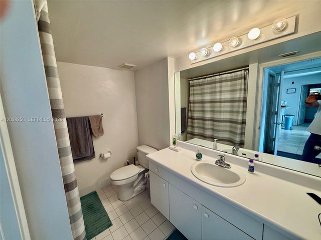 2600 S University Dr 226, Davie, FL 33328