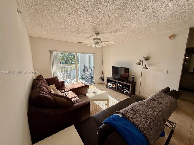 2600 S University Dr 226, Davie, FL 33328