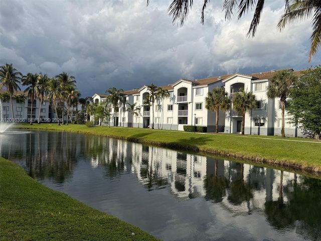 2600 S University Dr 226, Davie, FL 33328