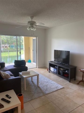2600 S University Dr 226, Davie, FL 33328