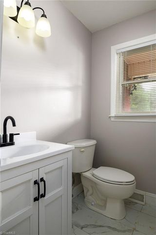 112 Delta Street, Lexington, NC 27295