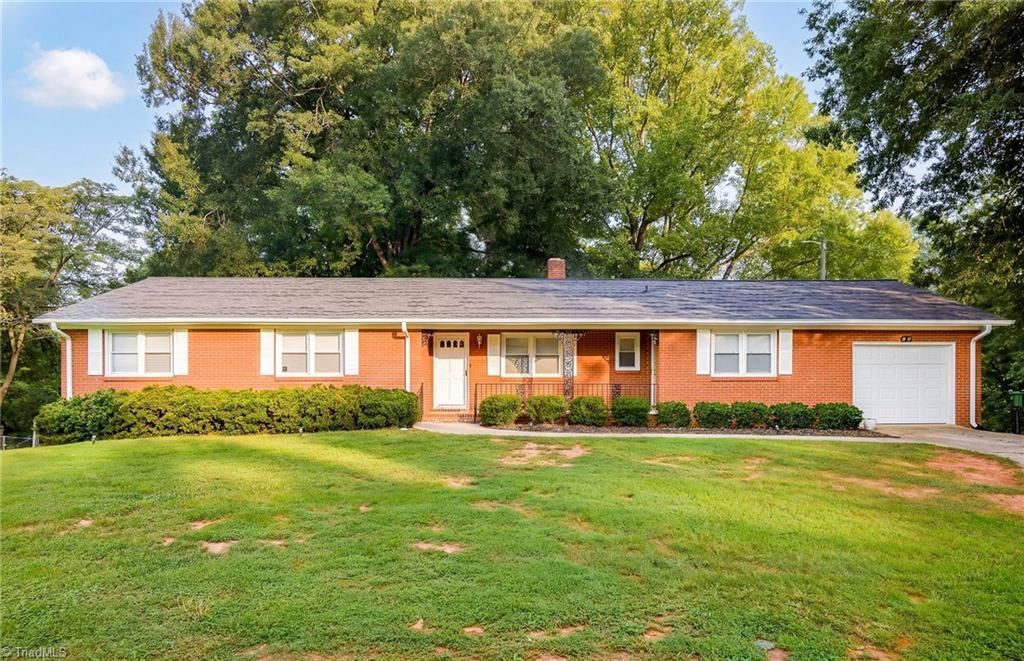 112 Delta Street, Lexington, NC 27295