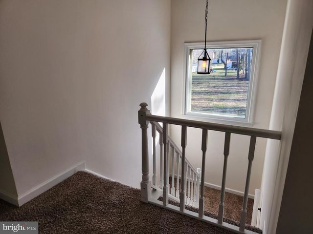 4 ORIOLE DR, Voorhees, NJ 08043