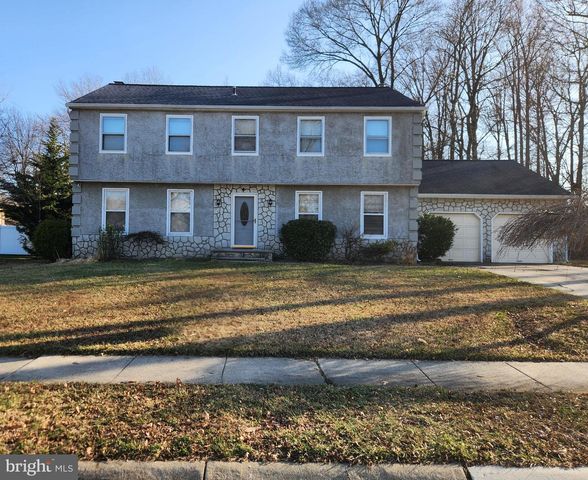 4 ORIOLE DR, Voorhees, NJ 08043