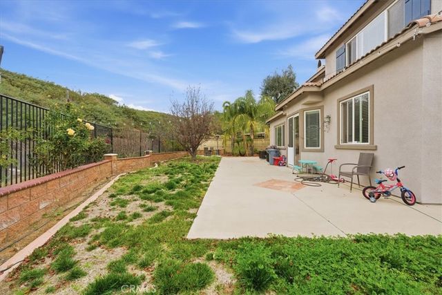 34326 Heather Ridge Court, Lake Elsinore, CA 92532