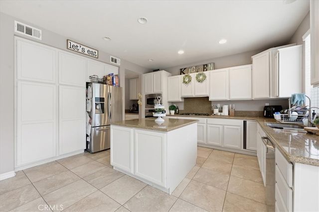 34326 Heather Ridge Court, Lake Elsinore, CA 92532