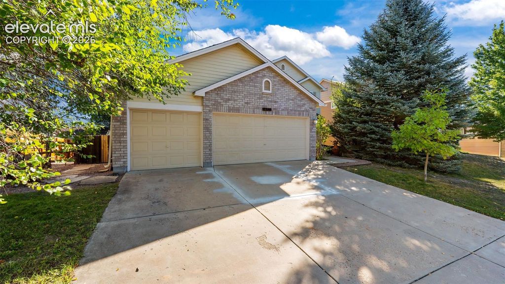 6544 Cabana Circle, Colorado Springs, CO 80923 — exterior