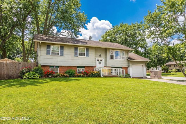 1501 Chatham Drive, Toms River, NJ 08753