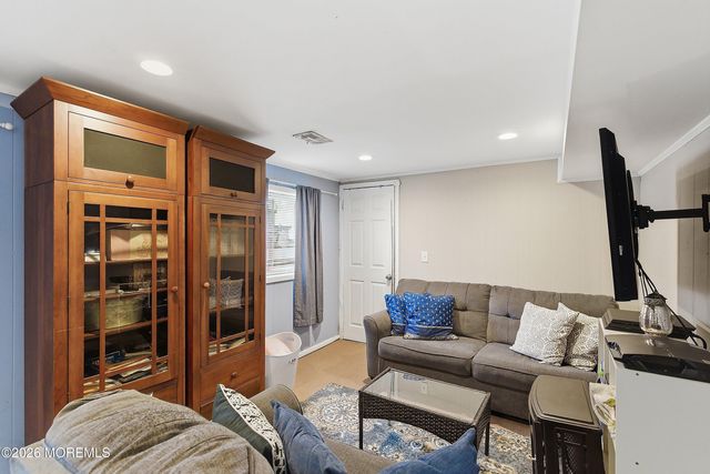 1501 Chatham Drive, Toms River, NJ 08753
