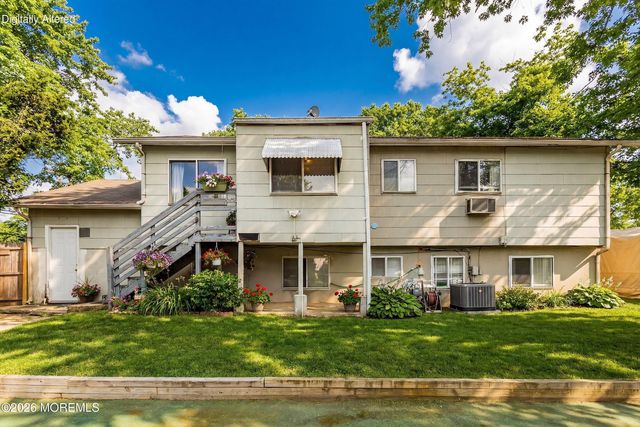 1501 Chatham Drive, Toms River, NJ 08753