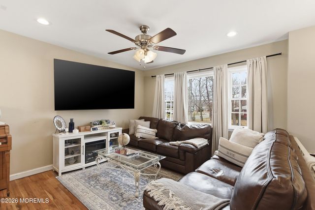 1501 Chatham Drive, Toms River, NJ 08753