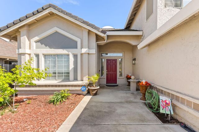 7200 Beaver Falls Way, Elk Grove, CA 95758