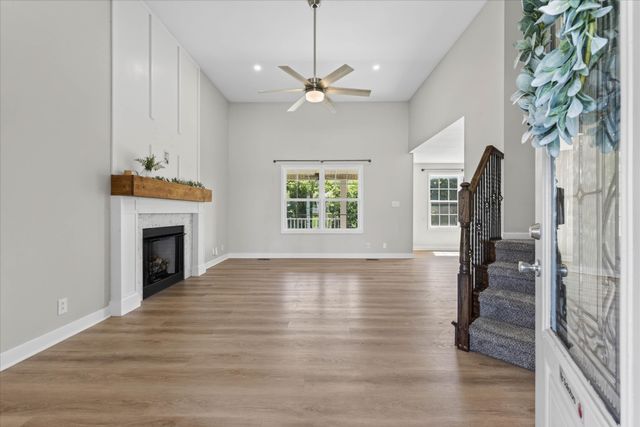 998 Dwight Eisenhower Way, Clarksville, TN 37042