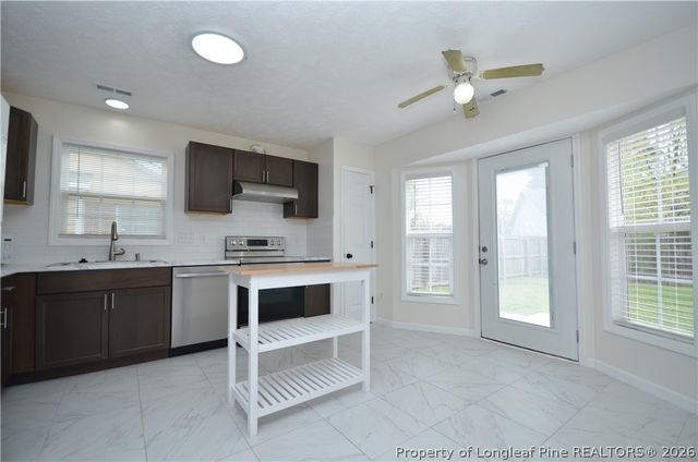 6329 Foxglenn Drive, Fayetteville, NC 28314